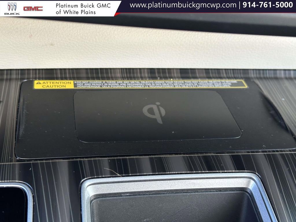 Used 2022 Toyota Sienna Platinum image 31