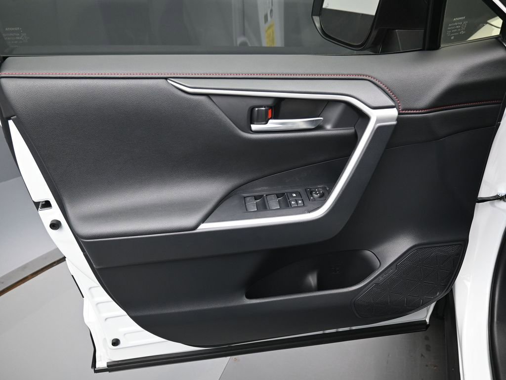 Certified 2025 Toyota RAV4 XSE w/ Weather Package AWD/4WD image 13