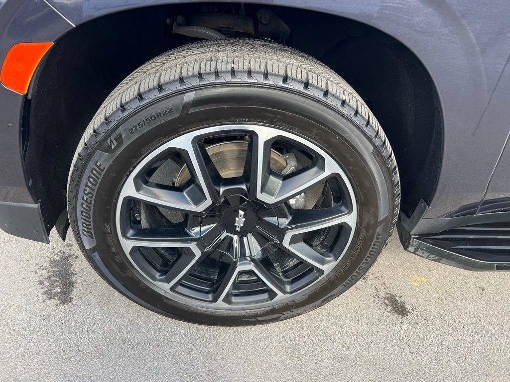 Used 2022 Chevrolet Tahoe RST w/ Luxury Package image 12