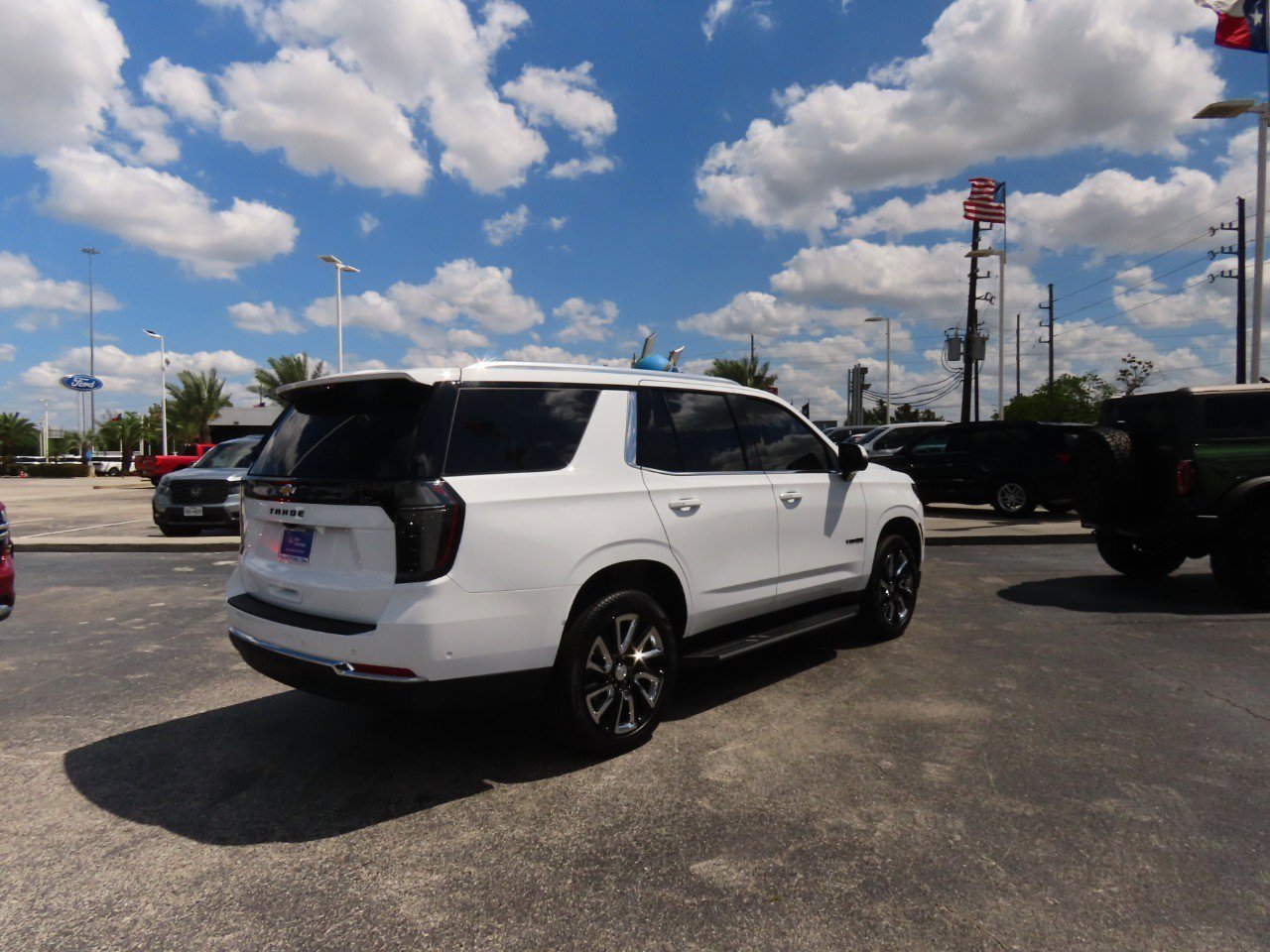 Used 2026 Chevrolet Tahoe LT w/ Comfort Package image 9