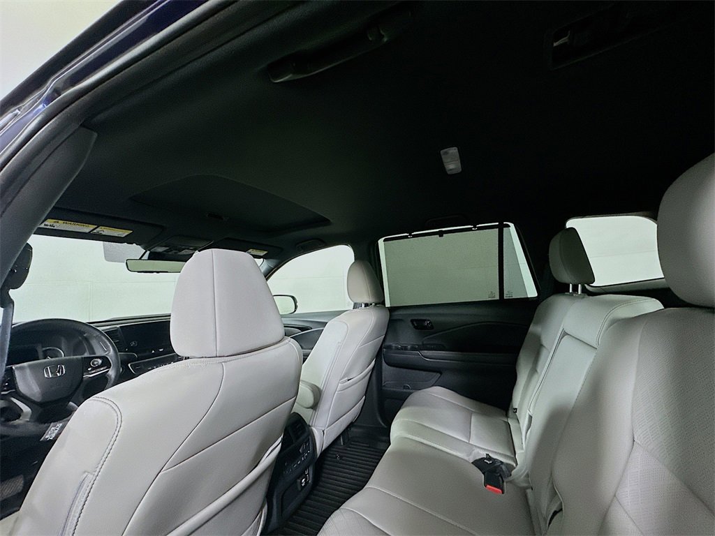 Used 2023 Honda Passport Elite image 13