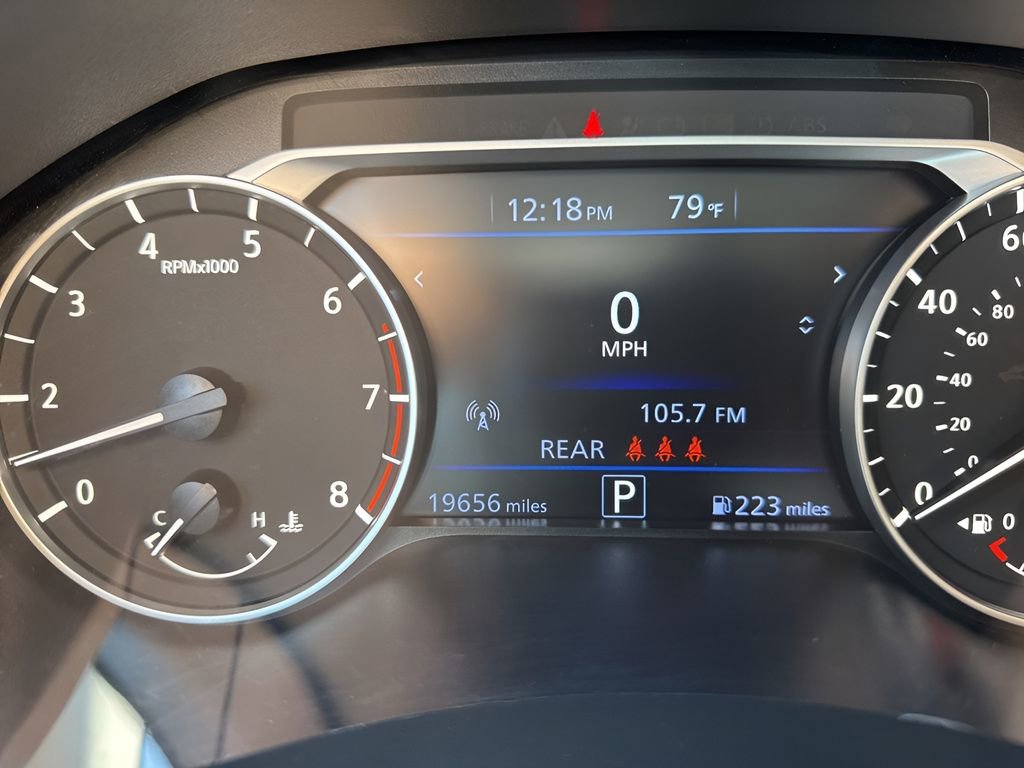 Used 2025 Nissan Altima 2.5 SV FWD image 21