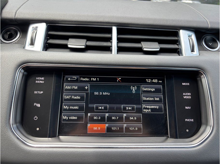 Used 2015 Land Rover Range Rover Sport HSE AWD/4WD image 25