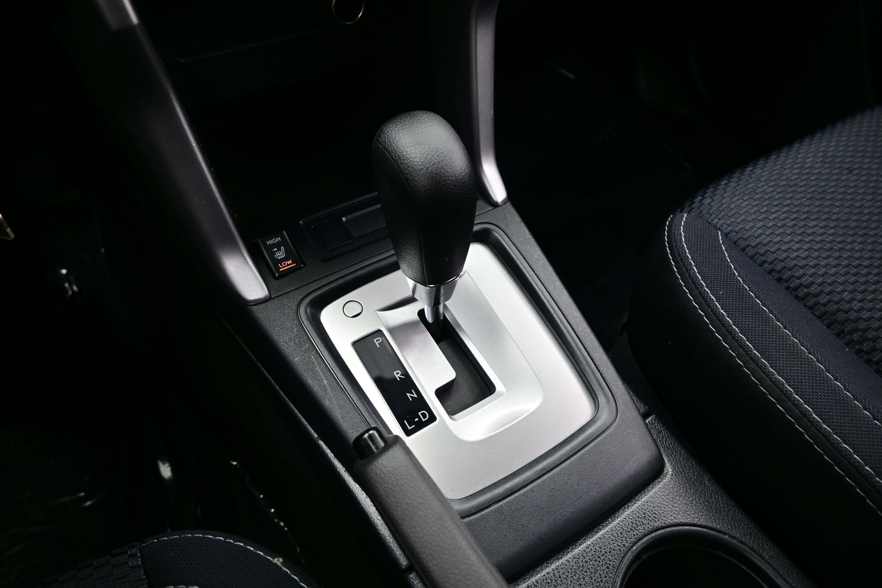 Used 2015 Subaru Forester 2.5i Premium w/ All-Weather Package AWD/4WD image 22