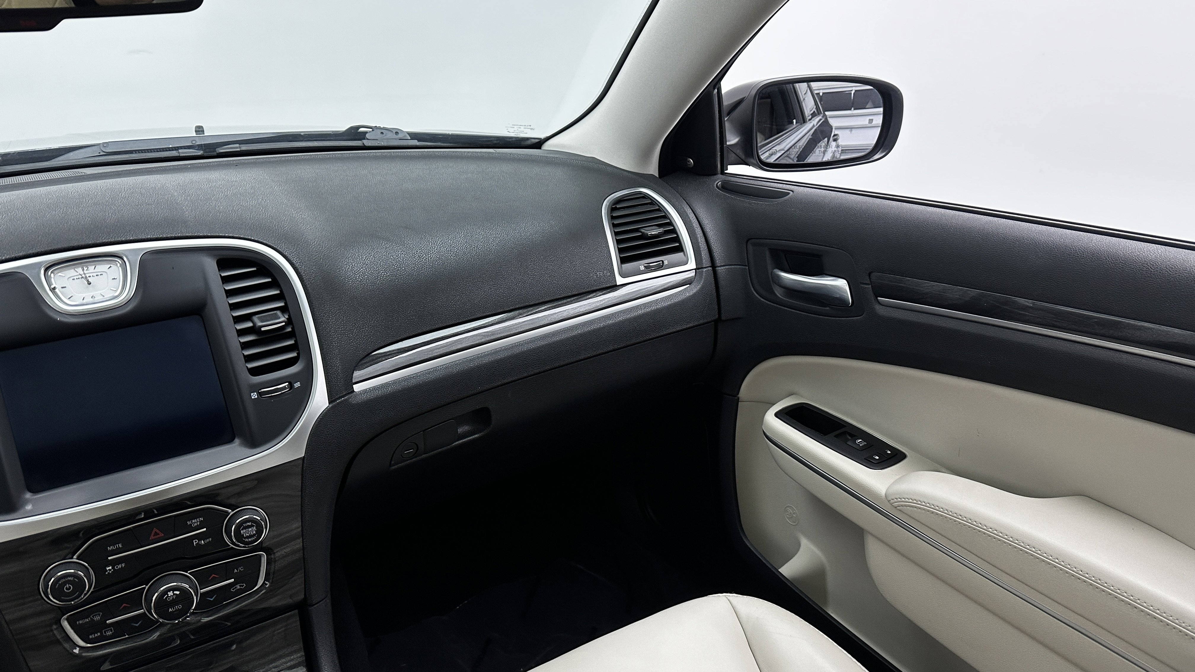 Used 2021 Chrysler 300 Touring L w/ Popular Equipment Group image 30