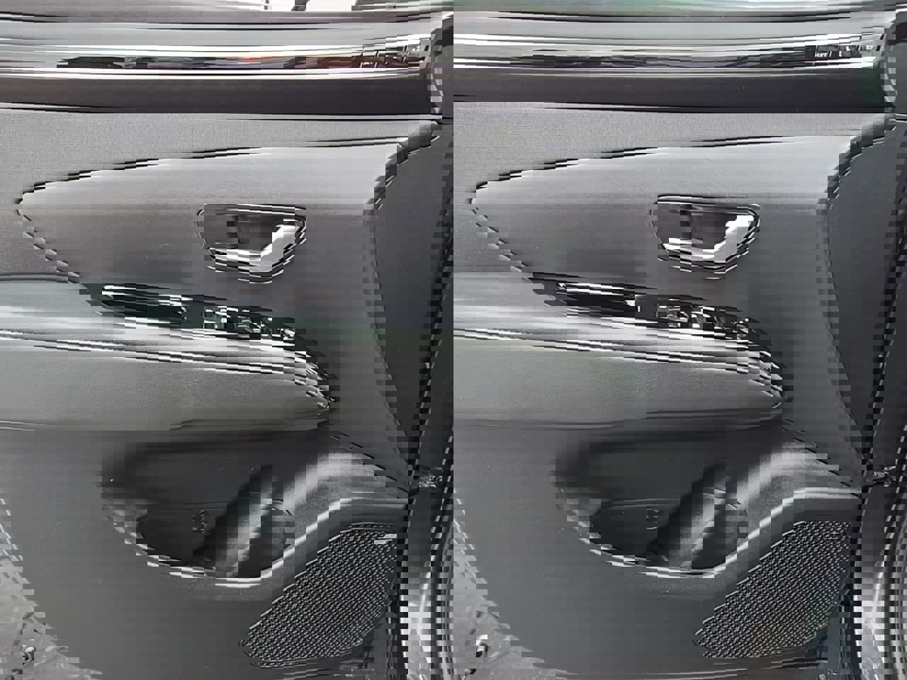 Used 2024 Hyundai Tucson Limited image 11