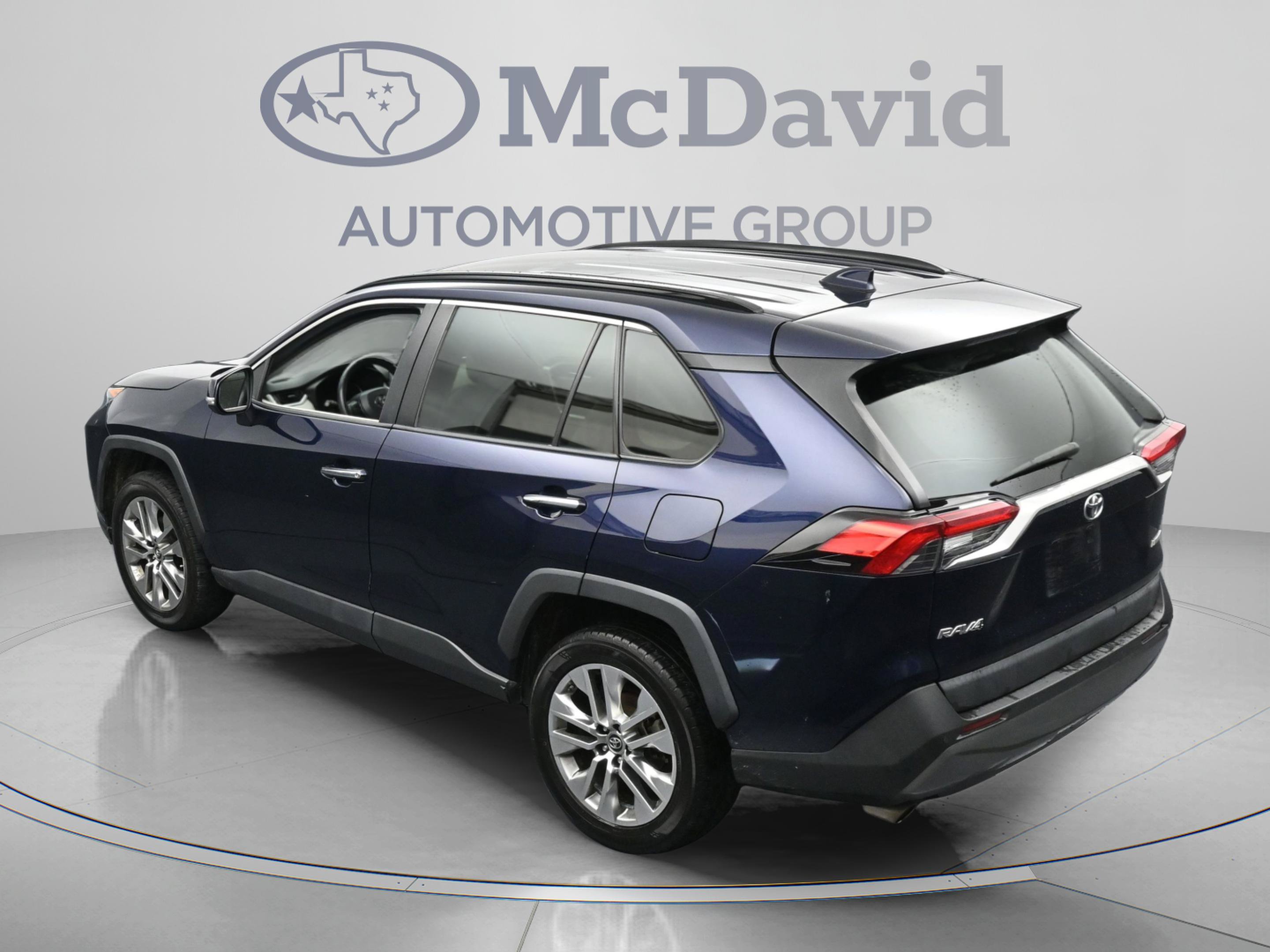 Used 2019 Toyota RAV4 Limited w/ Cold Weather Package FWD image 37