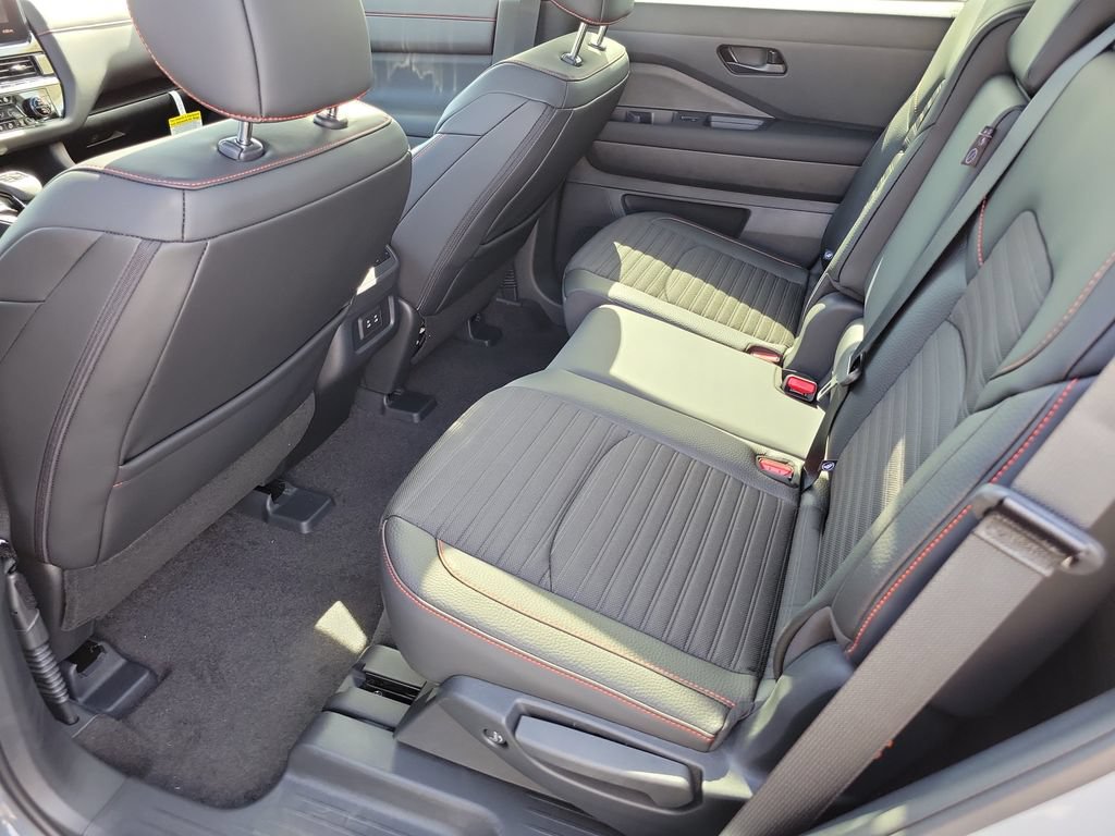 New 2026 Nissan Pathfinder Rock Creek AWD/4WD image 13