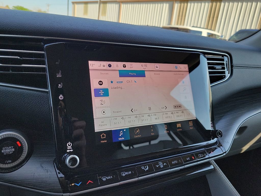 Used 2024 Jeep Wagoneer L Series II RWD image 21