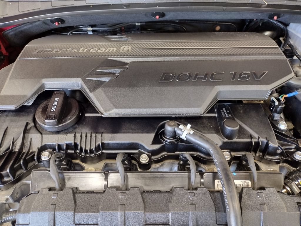 Certified 2024 Hyundai Elantra Limited FWD image 8
