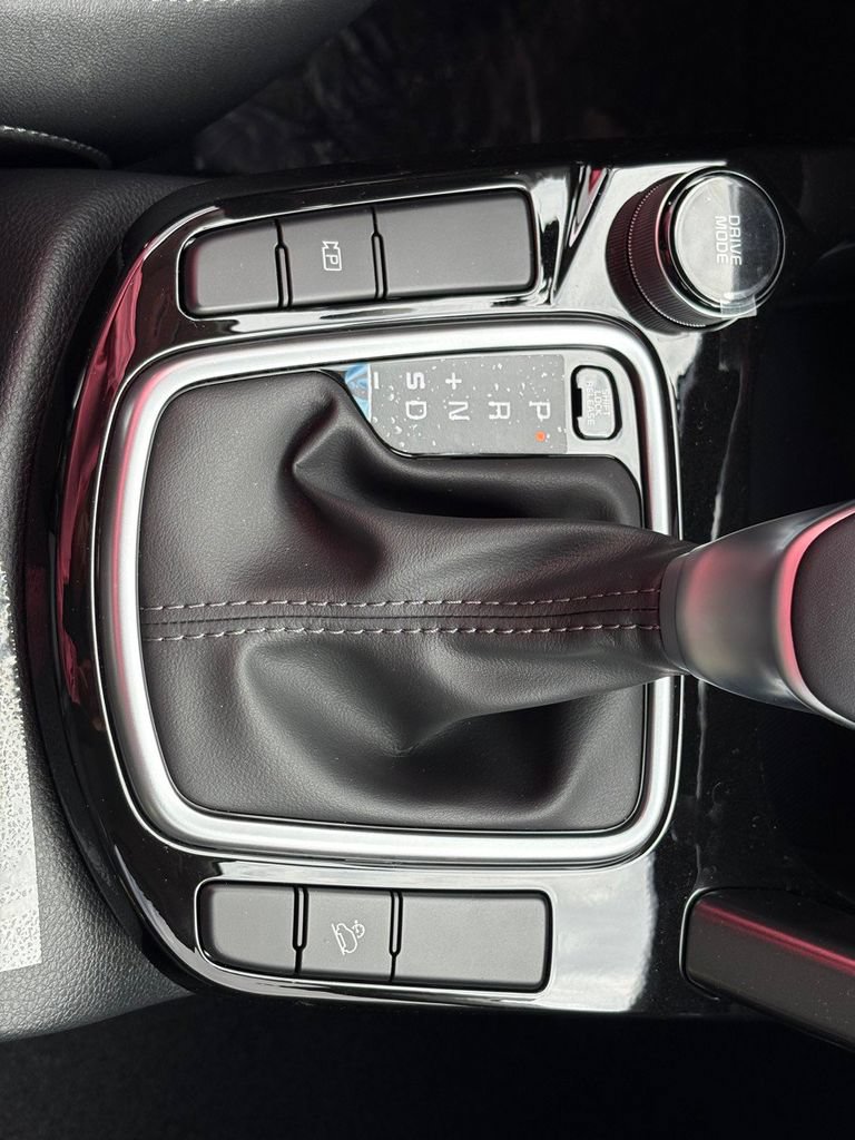 New 2026 Kia Seltos S FWD image 29