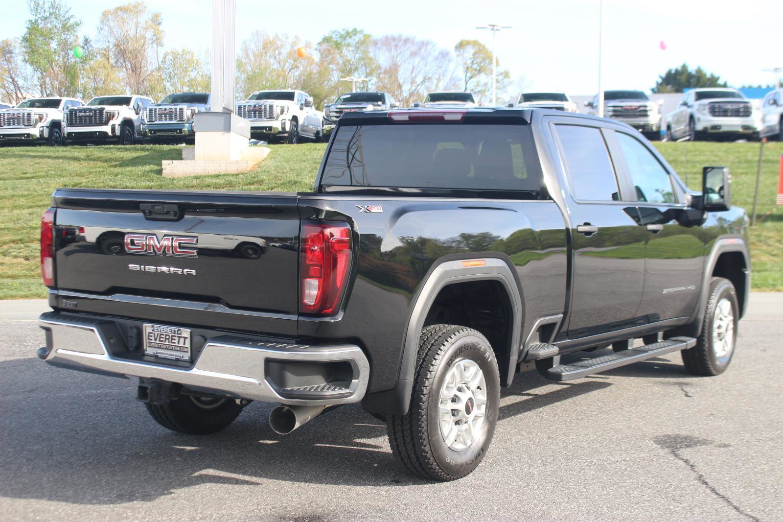 Used 2024 GMC Sierra 2500 Pro AWD/4WD image 7