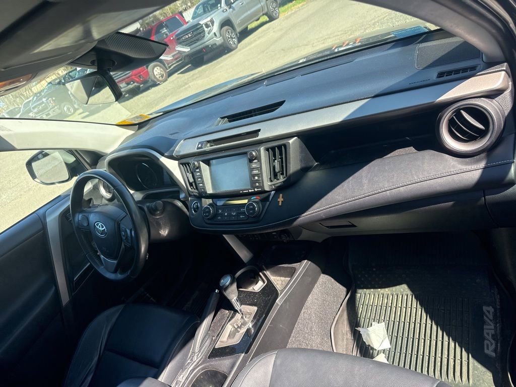 Used 2016 Toyota RAV4 Limited w/ Advanced Technology Package image 12