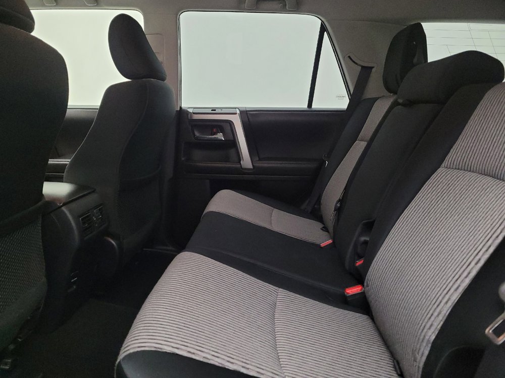 Used 2017 Toyota 4Runner SR5 image 18