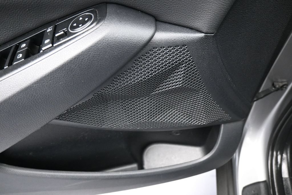 Used 2024 Kia Seltos S FWD image 15