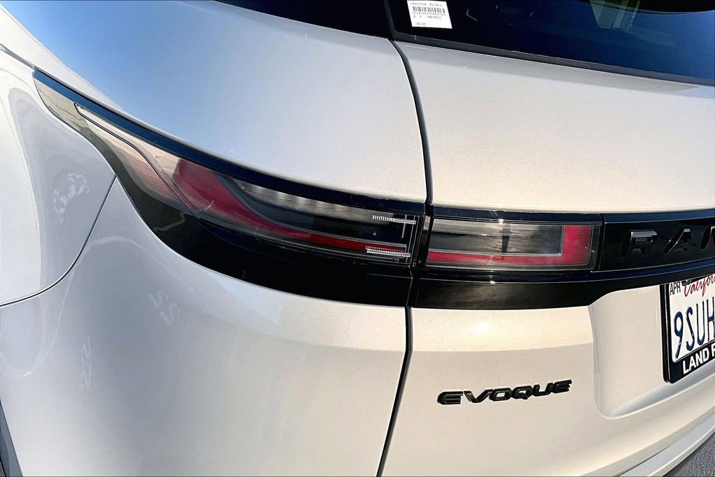 Certified 2025 Land Rover Range Rover Evoque S AWD/4WD image 21