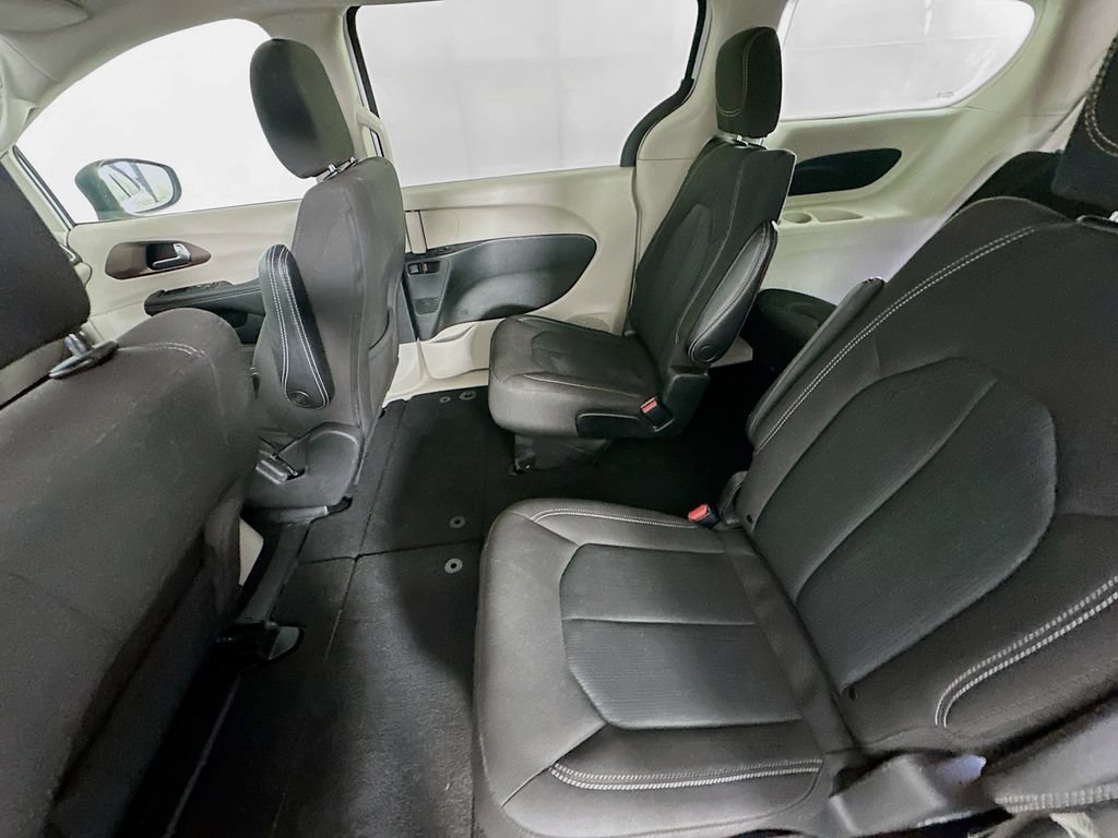 Certified 2023 Chrysler Voyager LX FWD image 32