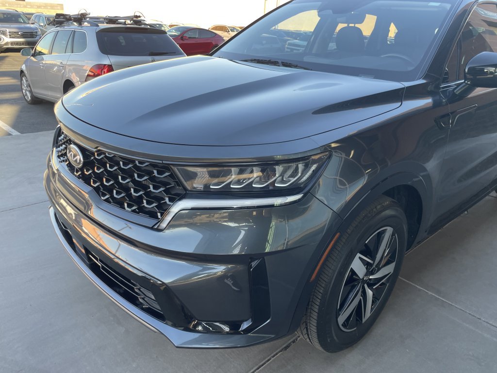 Used 2021 Kia Sorento EX image 9