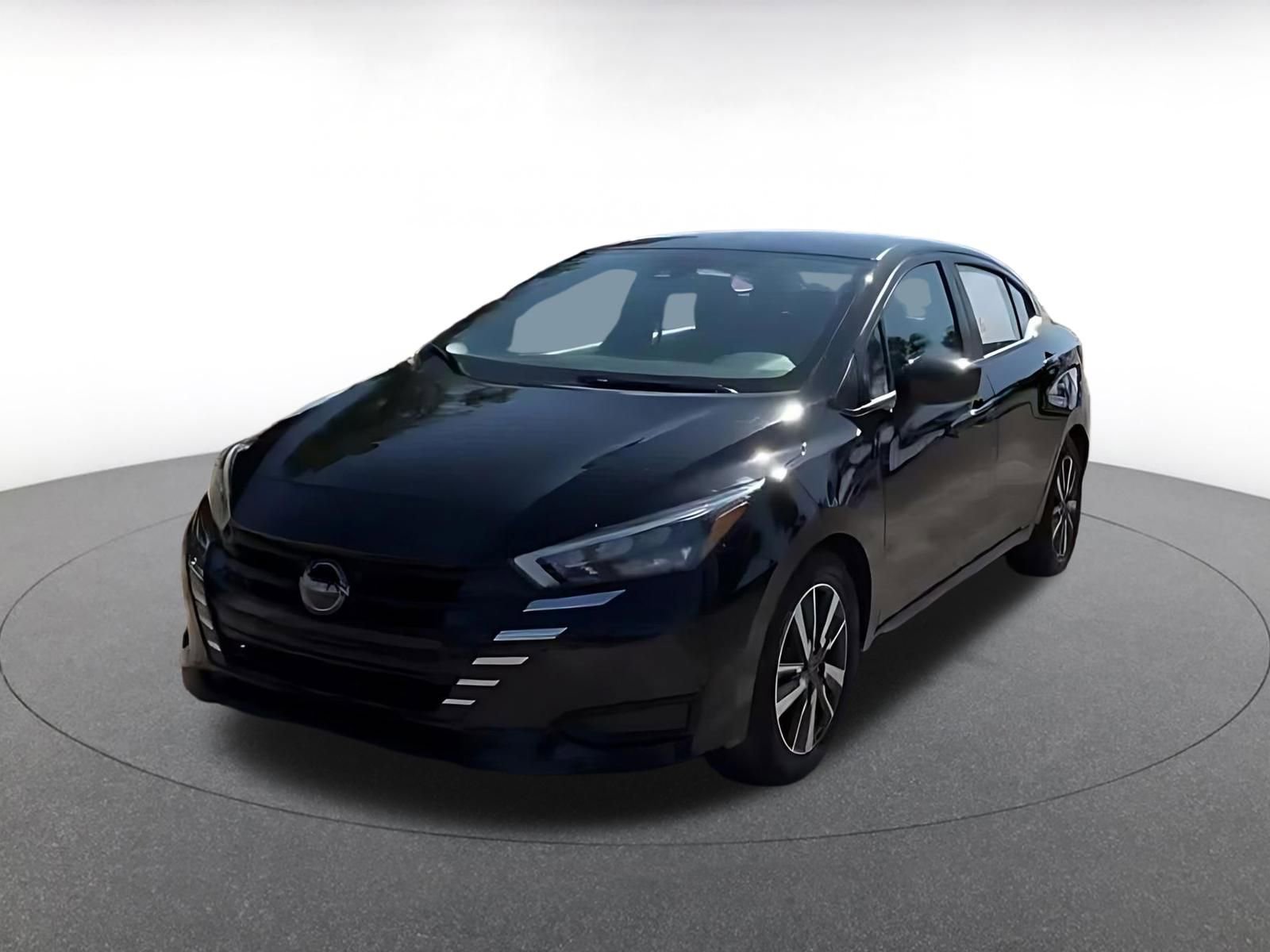 Used 2025 Nissan Versa SV FWD image 7