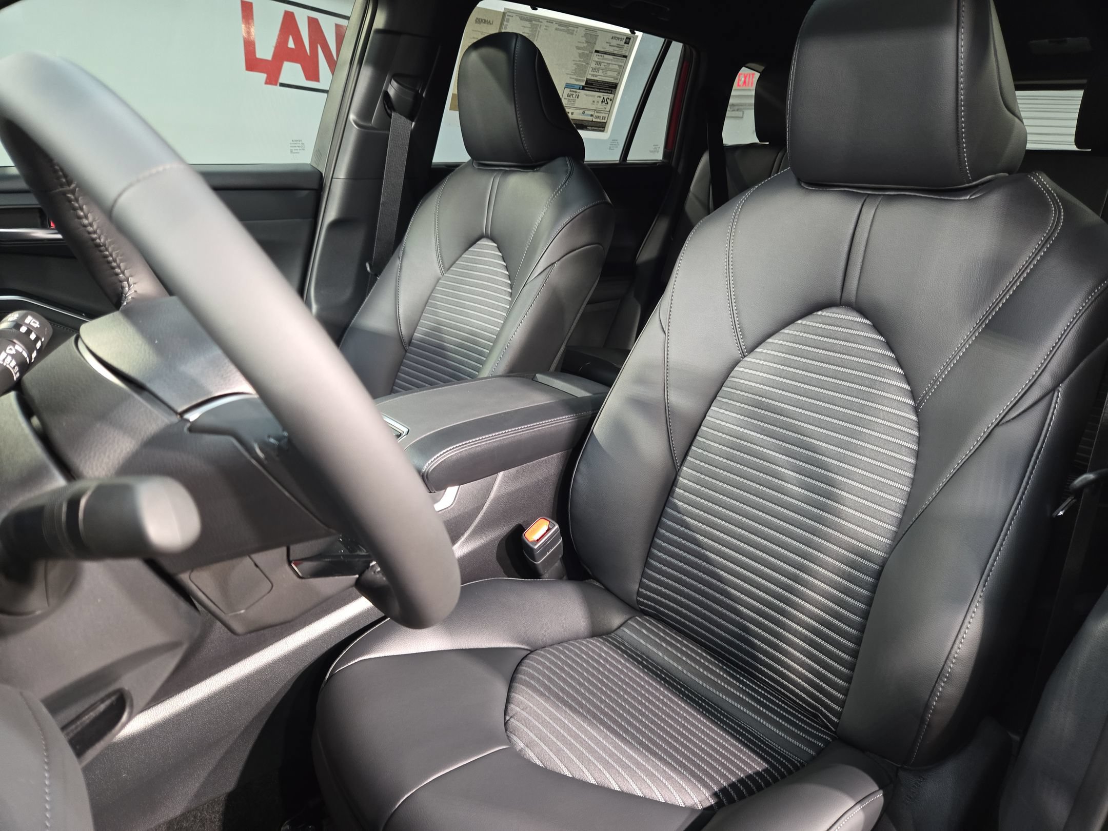 New 2026 Toyota Highlander XSE AWD/4WD image 16