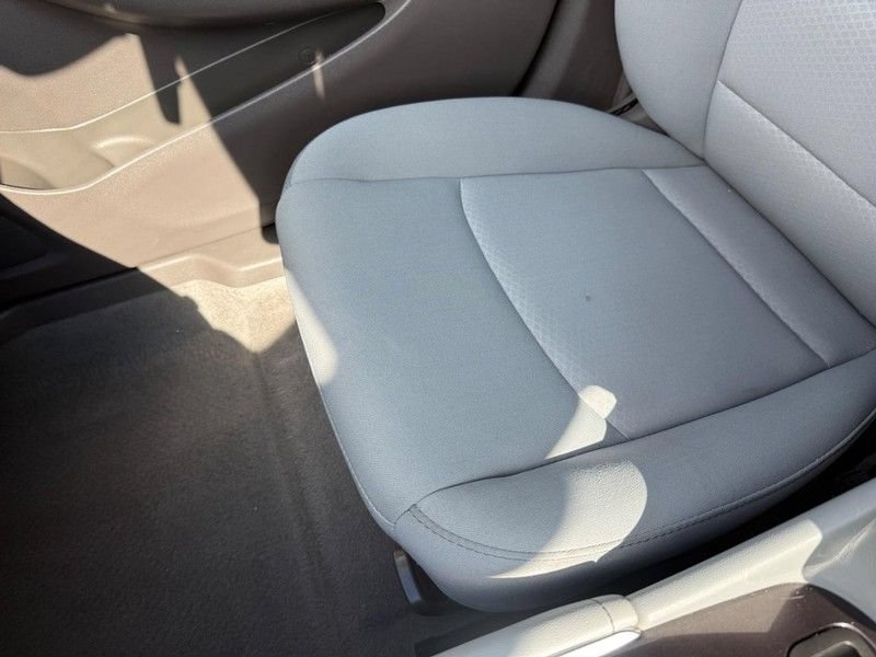 Used 2017 Chevrolet Malibu LT FWD image 26