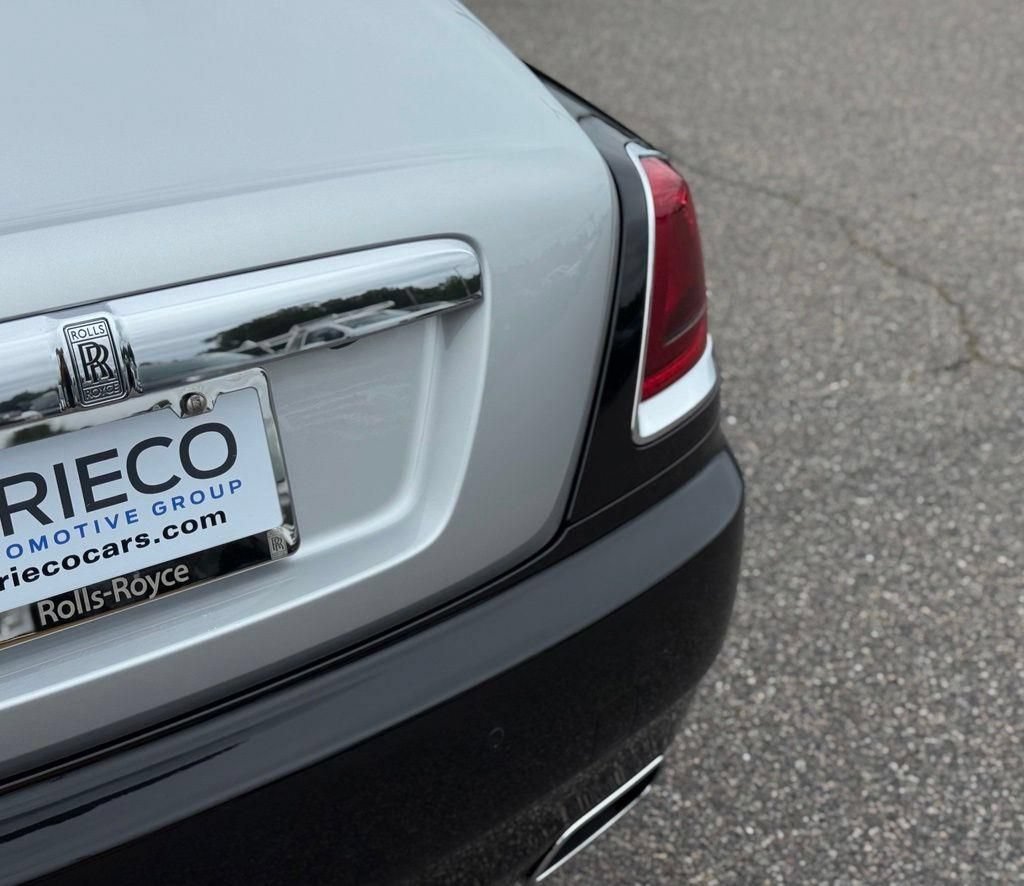 Used 2015 Rolls-Royce Wraith RWD image 8