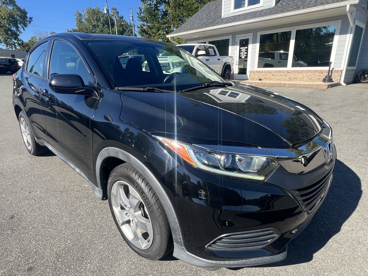 Used 2019 Honda HR-V LX image 7