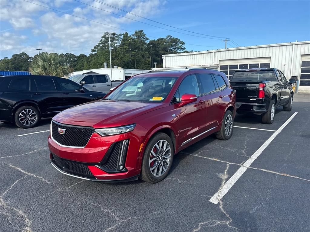 Used 2024 Cadillac XT6 Sport w/ Platinum Package AWD/4WD image 2