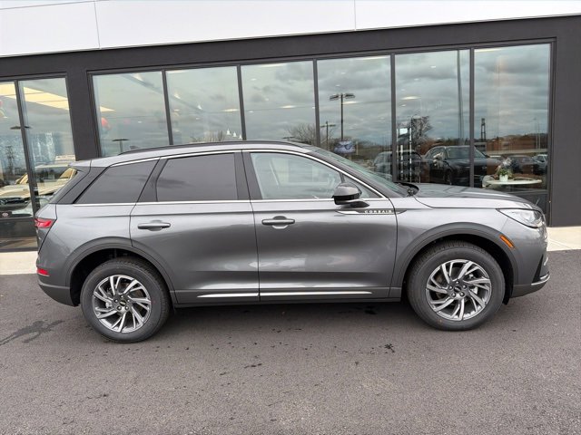 New 2026 Lincoln Corsair Premiere image 2