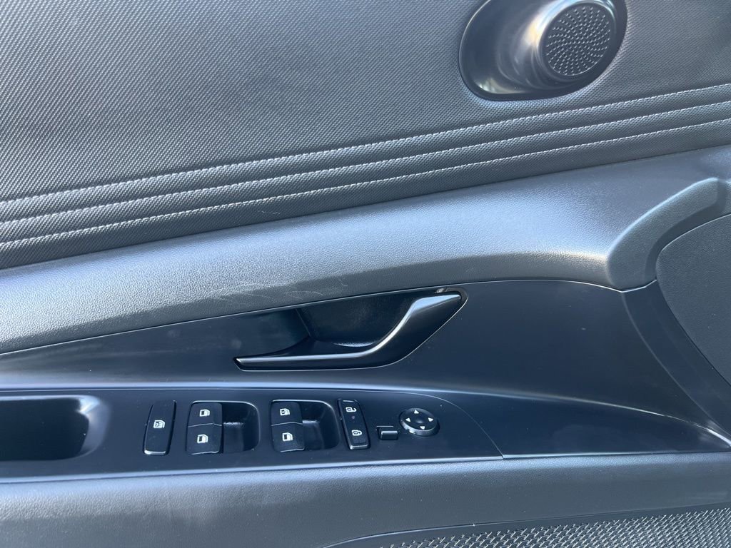 Used 2025 Hyundai Elantra Sport w/ Cargo Package FWD image 25