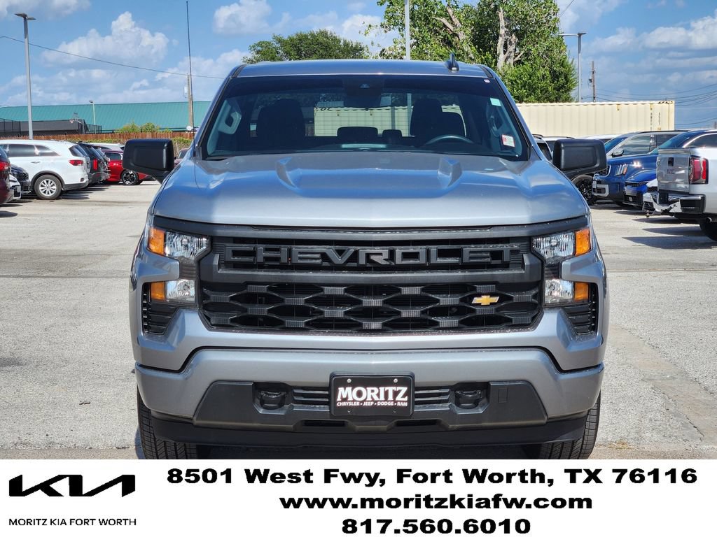 Used 2023 Chevrolet Silverado 1500 Custom RWD image 2