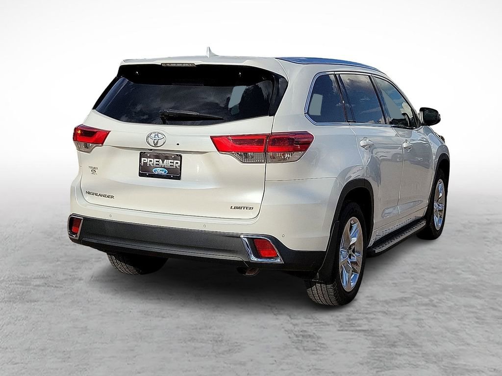 Used 2019 Toyota Highlander Limited FWD image 10