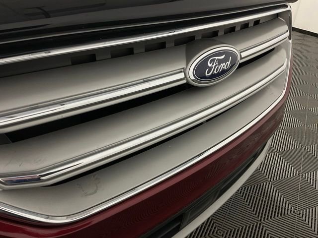 Used 2019 Ford Escape Titanium FWD image 9