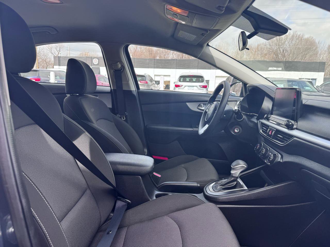 Used 2023 Kia Forte LX image 10