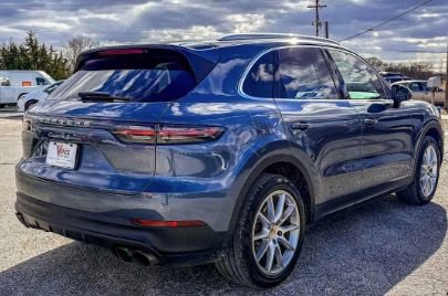 Used 2019 Porsche Cayenne S image 13