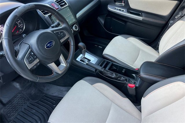 Used 2017 Subaru Crosstrek 2.0i Premium image 10