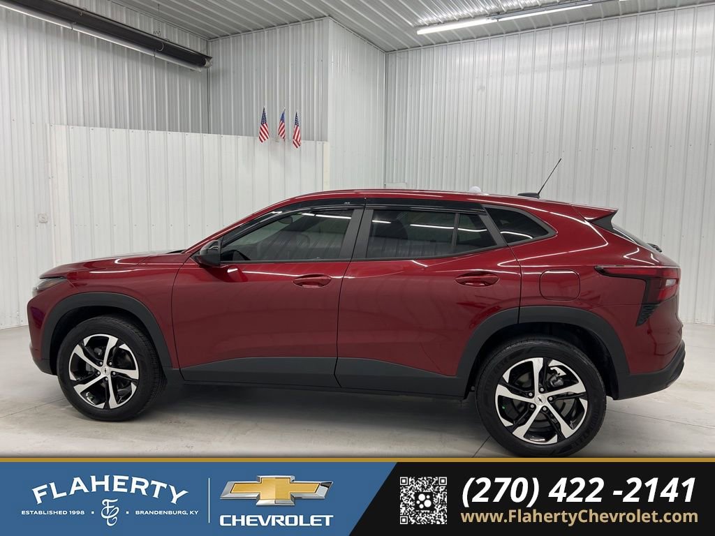 Used 2024 Chevrolet Trax RS w/ Driver Confidence Package FWD image 5