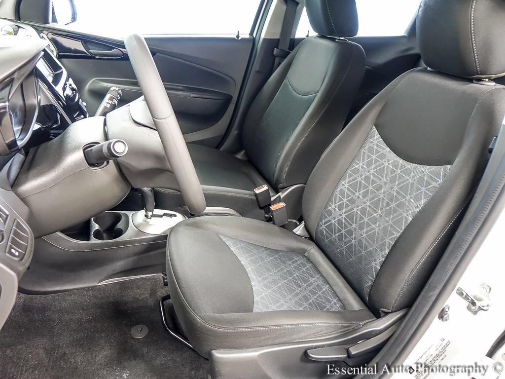 Used 2022 Chevrolet Spark LT w/ Spark Special Edition FWD image 9