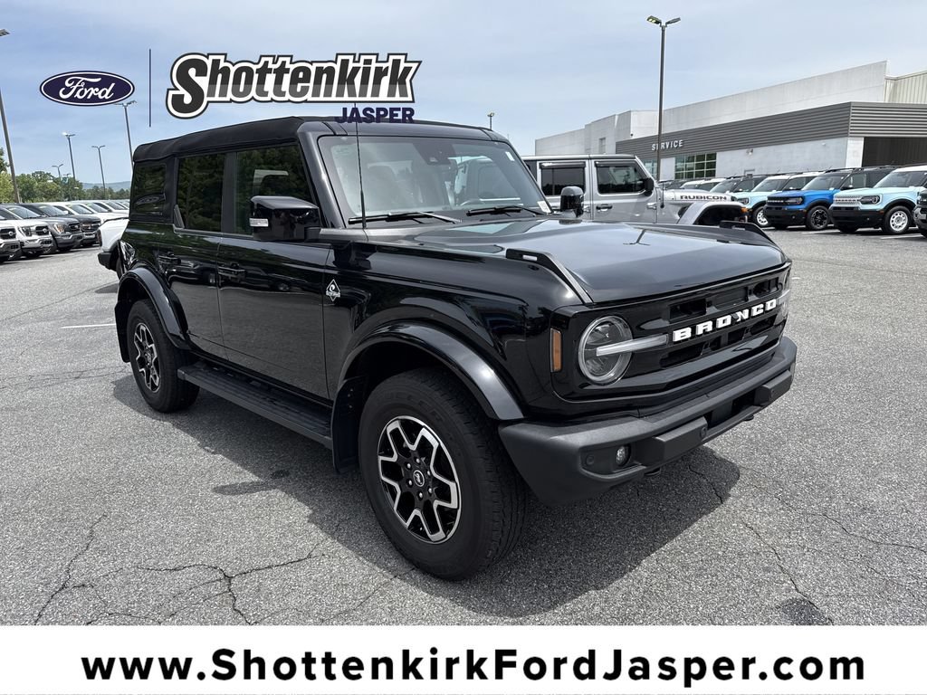 Used 2023 Ford Bronco Outer Banks AWD/4WD video 1
