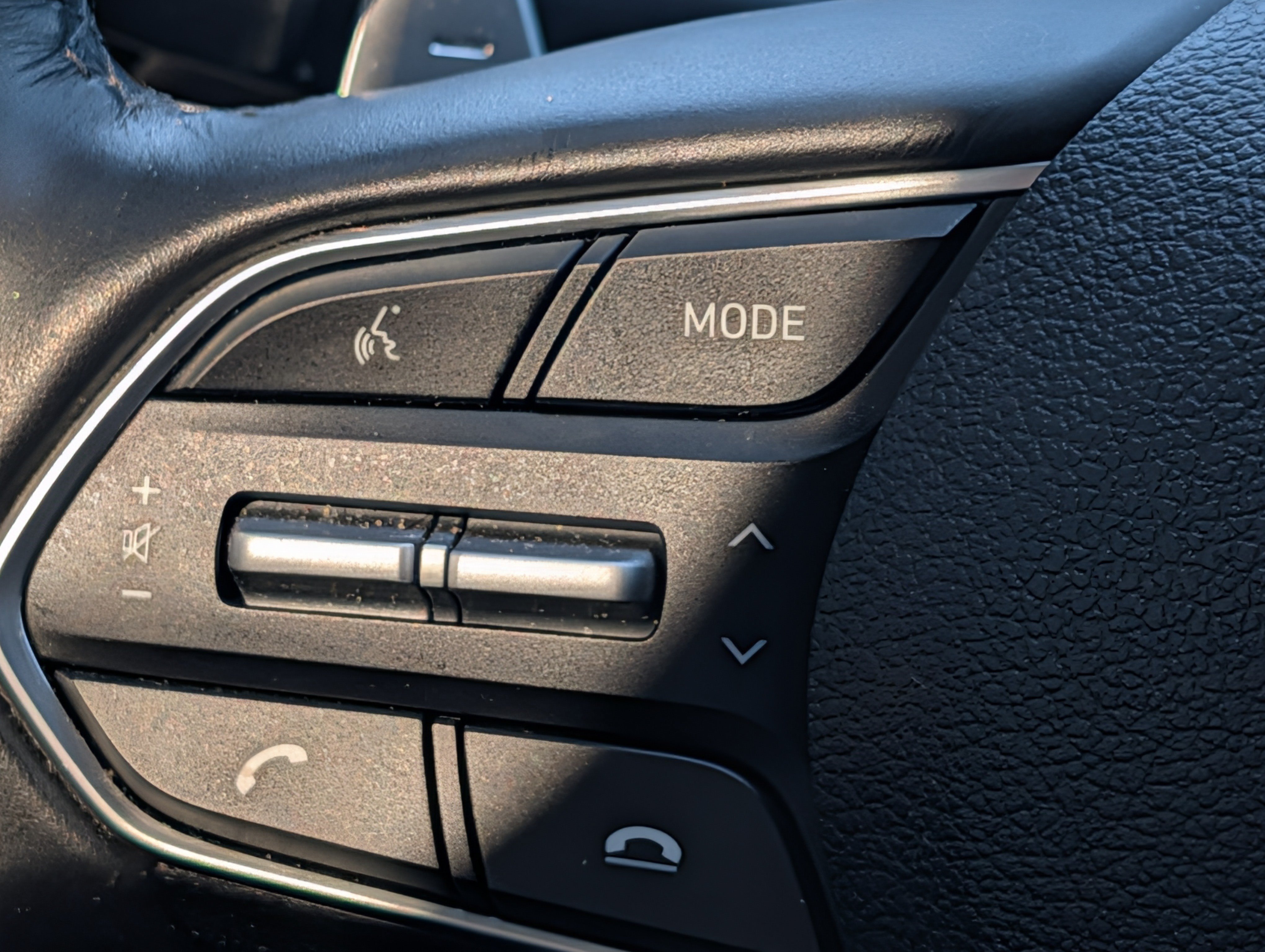 Certified 2022 Hyundai Santa Fe Limited AWD/4WD image 29