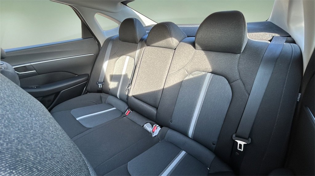Used 2021 Hyundai Sonata SEL image 12