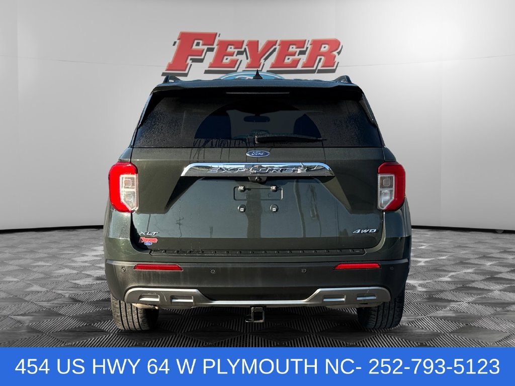 Used 2023 Ford Explorer XLT w/ Equipment Group 202A AWD/4WD image 4