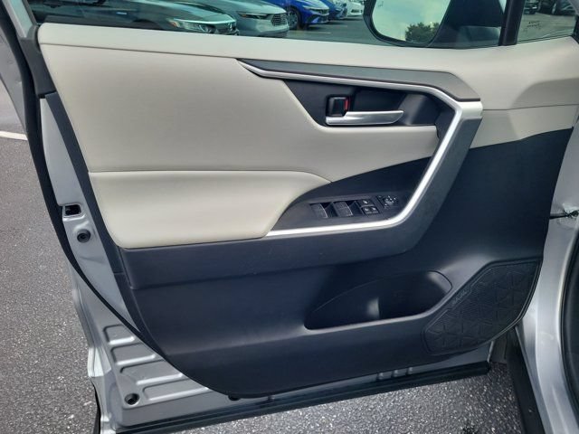 Used 2023 Toyota RAV4 XLE w/ Convenience Package AWD/4WD image 17