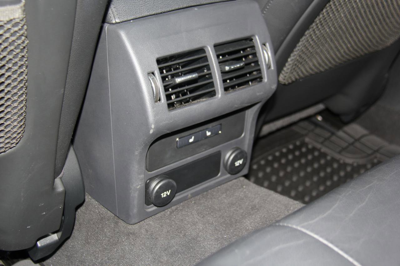 Used 2016 Jaguar XF Prestige RWD image 25