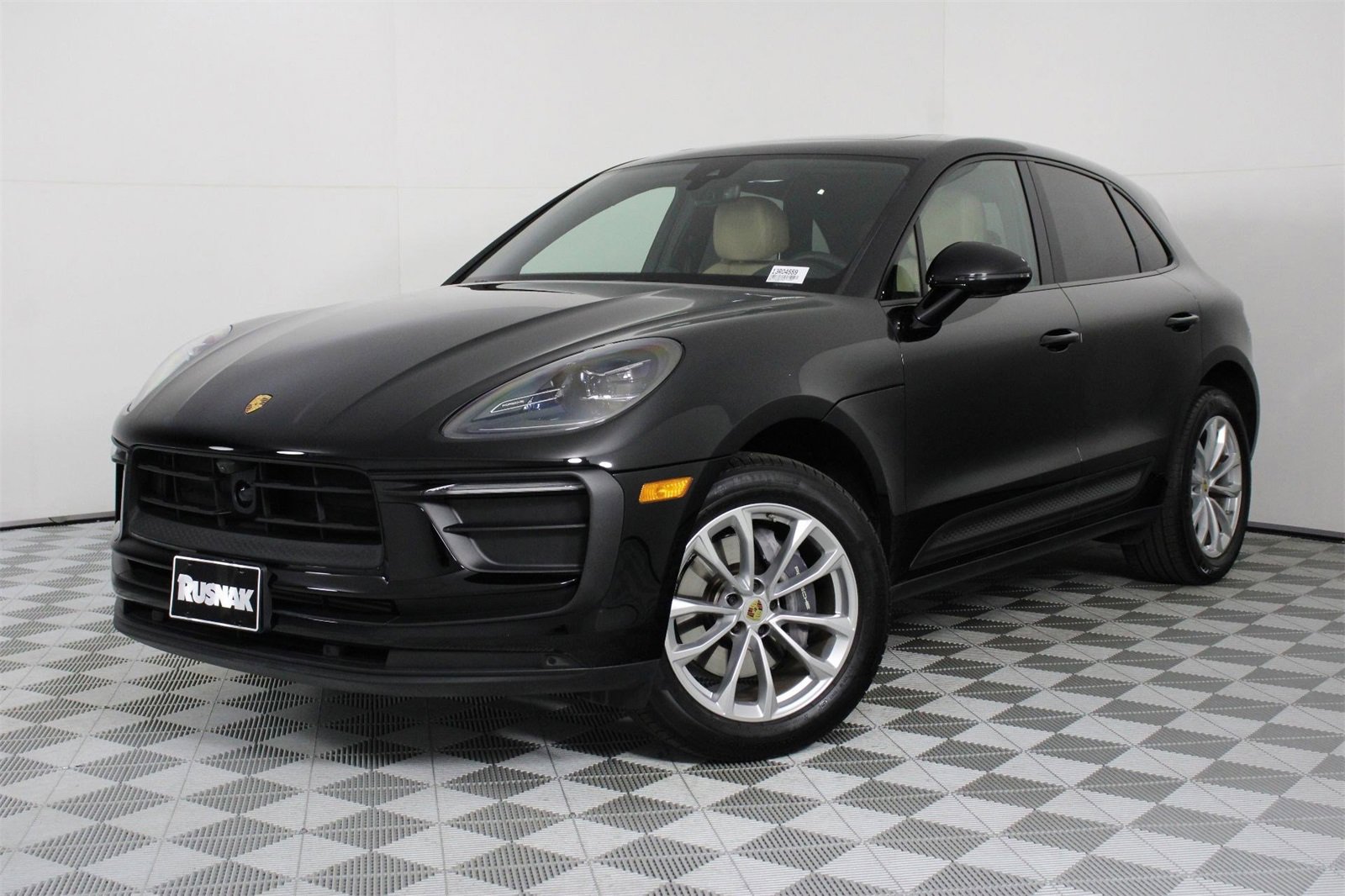 Used 2025 Porsche Macan