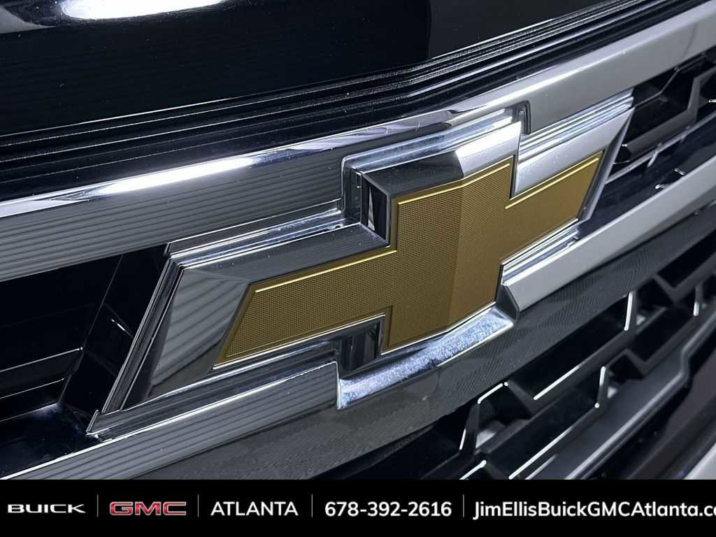 Used 2025 Chevrolet Silverado 1500 LT image 31
