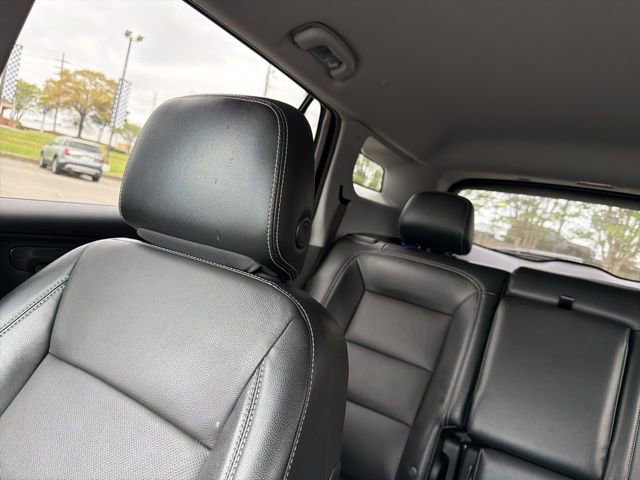 Used 2023 GMC Terrain SLT image 16