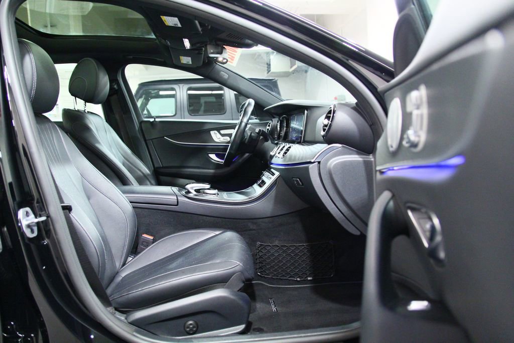 Used 2019 Mercedes-Benz E 300 4MATIC image 22