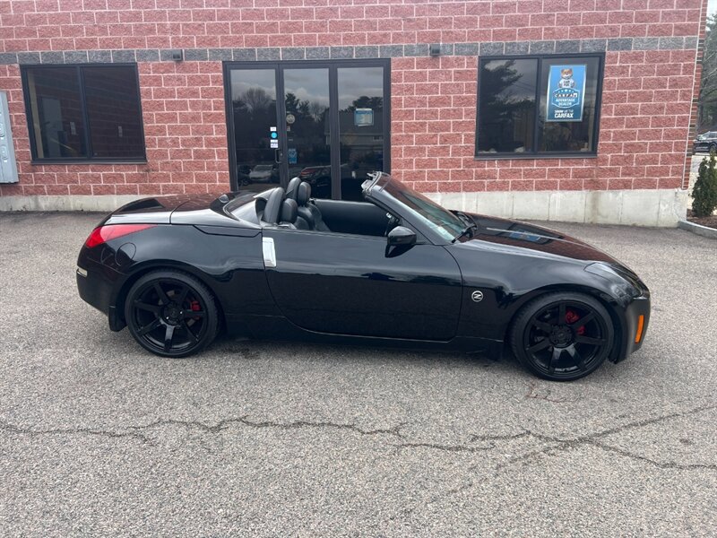 Used 2004 Nissan 350Z Touring image 6