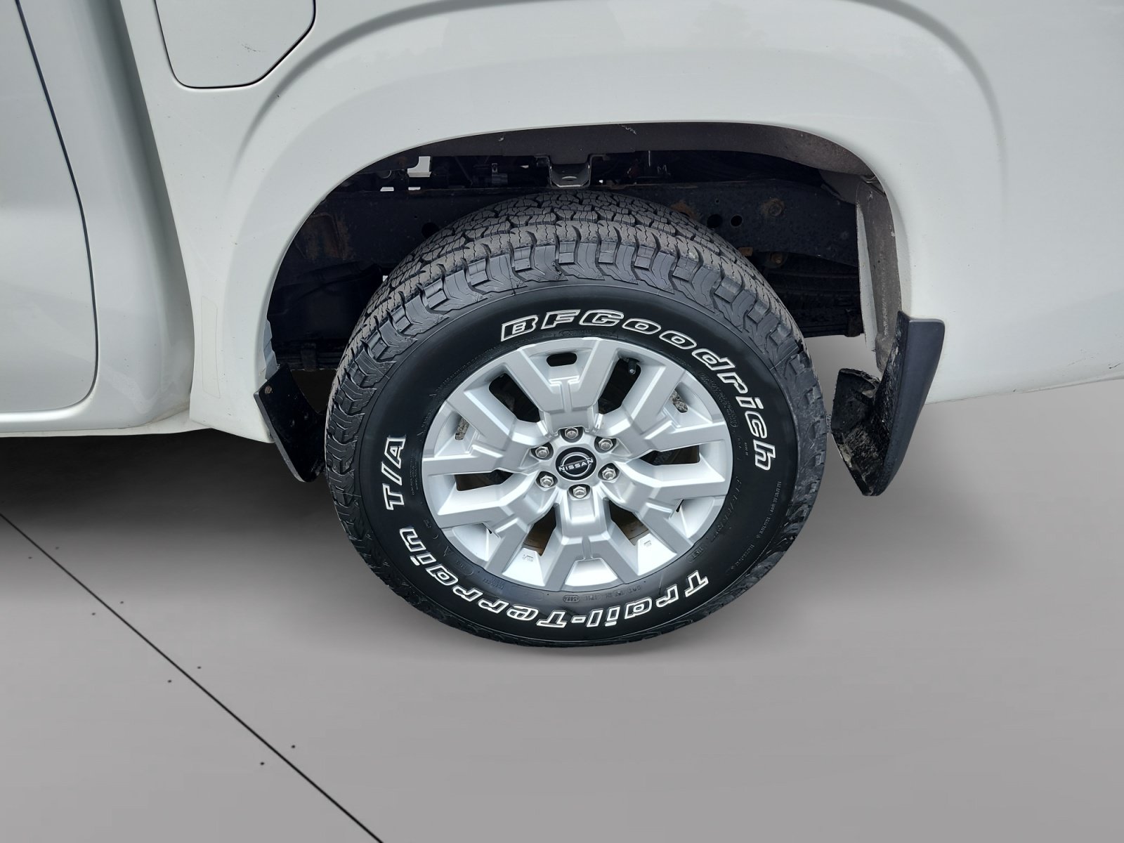 Used 2022 Nissan Frontier SV AWD/4WD image 14